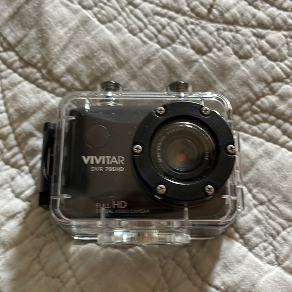 Vivitar DVR 786HD and accessories - Picture 4 of 4